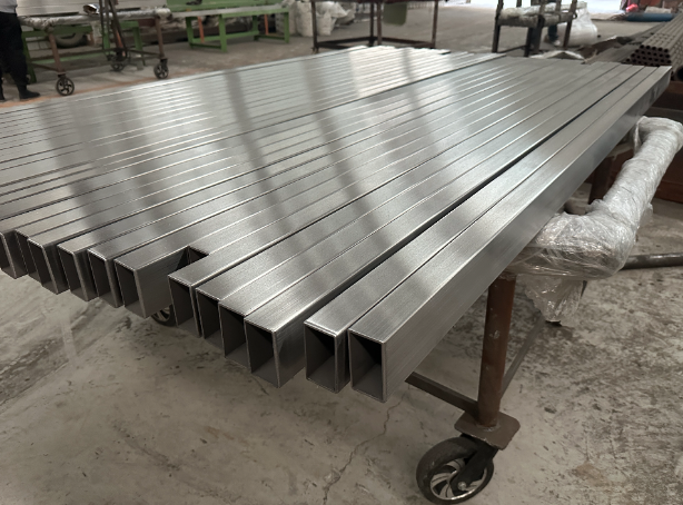 秀山新能源汽车用不锈钢方管 现货